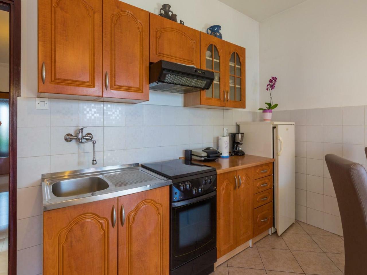 Apartment Nevelina セルツェ エクステリア 写真